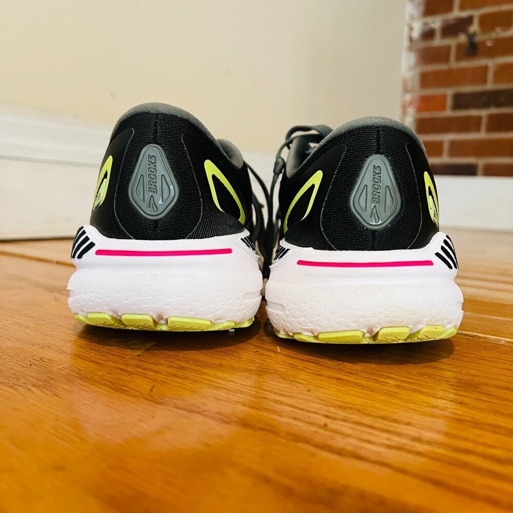 Brooks Womens Adrenaline GTS 23 GTX Goretex Running Shoes • 7 • EUC • Black - Picture 7 of 16
